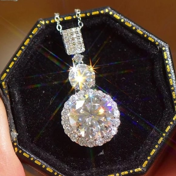 Moissanite Halo Pendant Necklaces - Jewelry Wholesale Collection