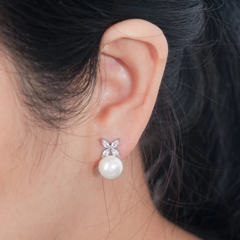 Original 925 Sterling Silver Four-leaf Clover Cubic Zircon With 8mm Bread Bead Pearl Stud Earrings for Women Girls Gift