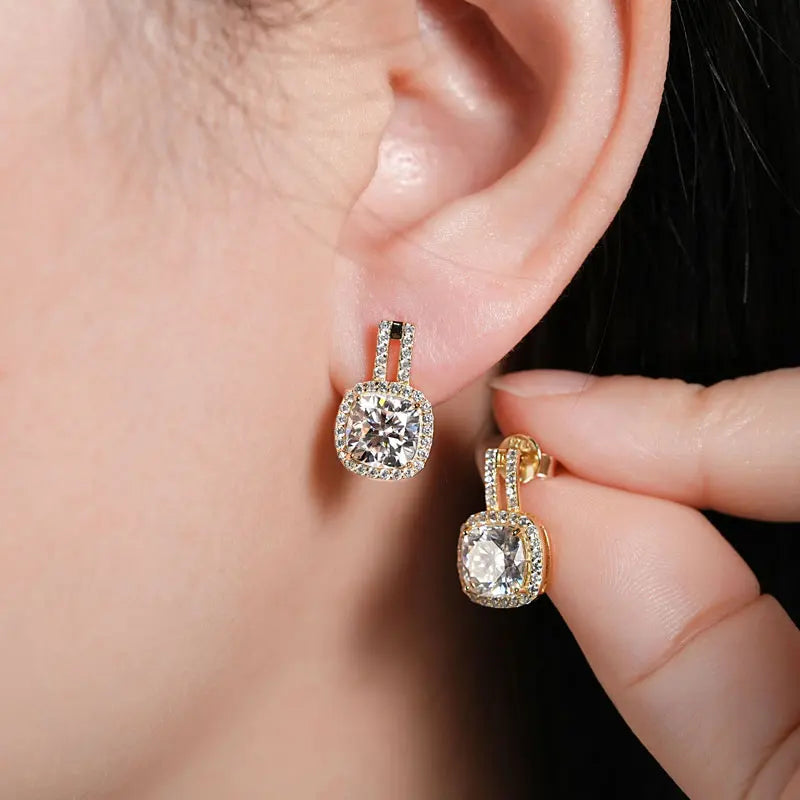 Cushion Cut 2CT D Moissanite Stud Earrings for Women 925 Sterling Silver Luxury Wedding Engagement Jewelry GRA Certified