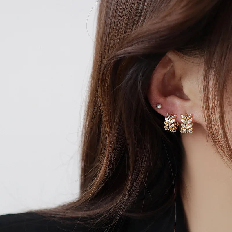 1.3mm D Moissanite Earrings 925 Sterling Silver Mini Hoops 14k Gold Plated Cute Leaf Earring Studs for Women Trend Jewelry