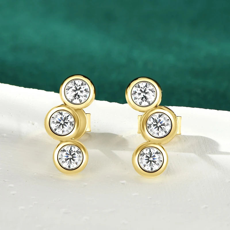 Trendy Bezel Round Moissanite Stud Earrings 925 Silver Plated Gold for Women Curved Earrings Fine Jewelry Valentine's Gift