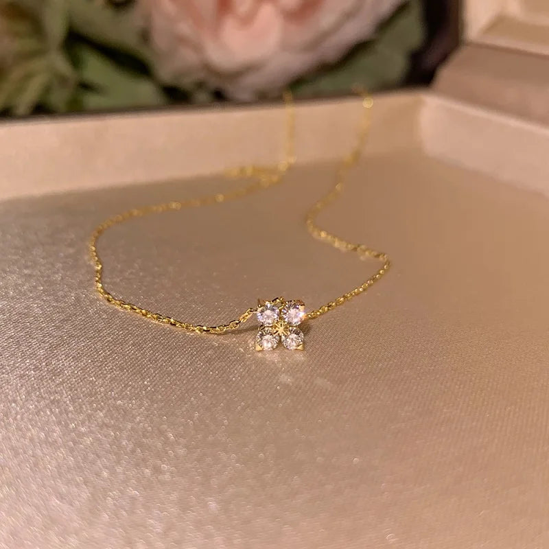 Real 3mm D Color Moissanite Four Leaf Clover Pendant Necklace 925 Sterling Silver Chain for Women Lucky Charm Jewelry Gift