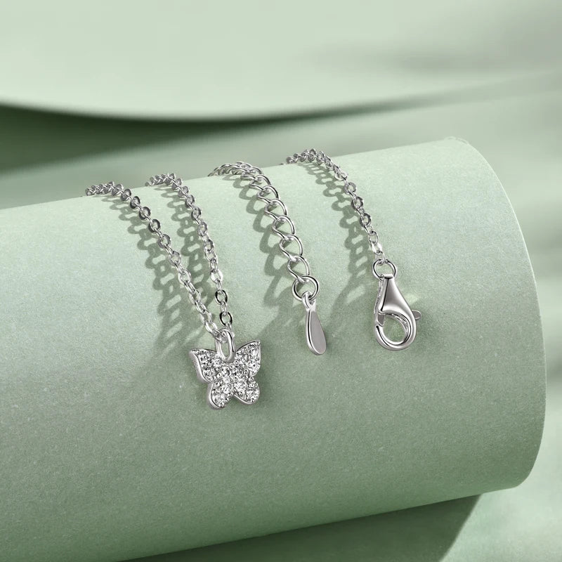 2024 Cute 925 Sterling Silver Butterfly Necklace Pave Round Moissanite Pendant Collar for Women Jewelry Wedding Anniversary Gift