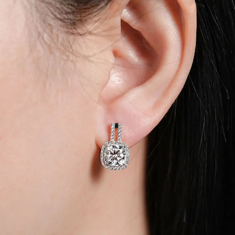 Cushion Cut 2CT D Moissanite Stud Earrings for Women 925 Sterling Silver Luxury Wedding Engagement Jewelry GRA Certified