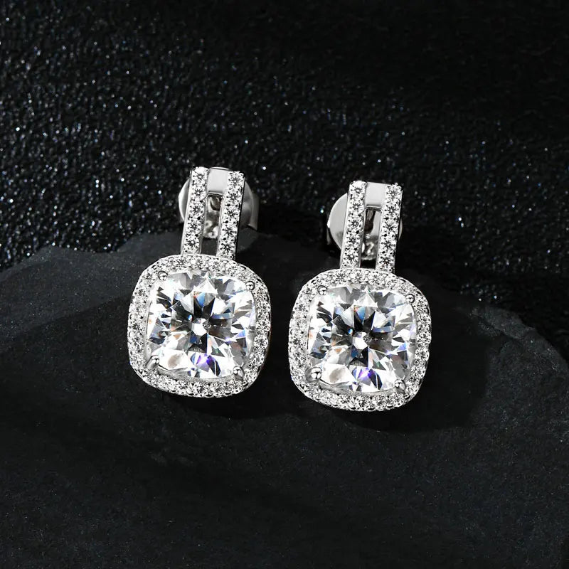 Cushion Cut 2CT D Moissanite Stud Earrings for Women 925 Sterling Silver Luxury Wedding Engagement Jewelry GRA Certified