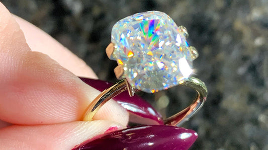 Does Moissanite Reflect Rainbow