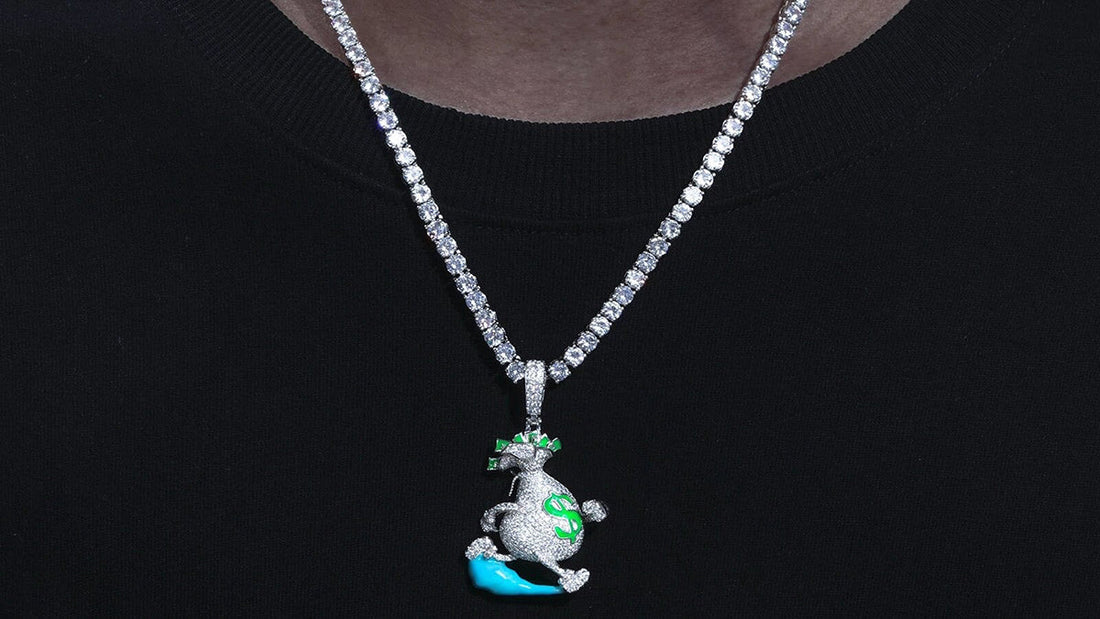 Does Moissanite Shine in the Dark