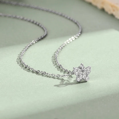 2024 Cute 925 Sterling Silver Butterfly Necklace Pave Round Moissanite Pendant Collar for Women Jewelry Wedding Anniversary Gift
