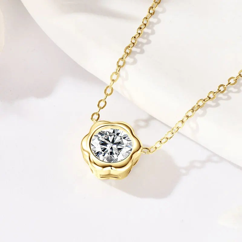 6.5mm 1.0ct Moissanite Pendant Necklace for Women 925 Silver Cute Petal Shaped Necklaces Adjustable Chain Fine Jewelry Gift GRA