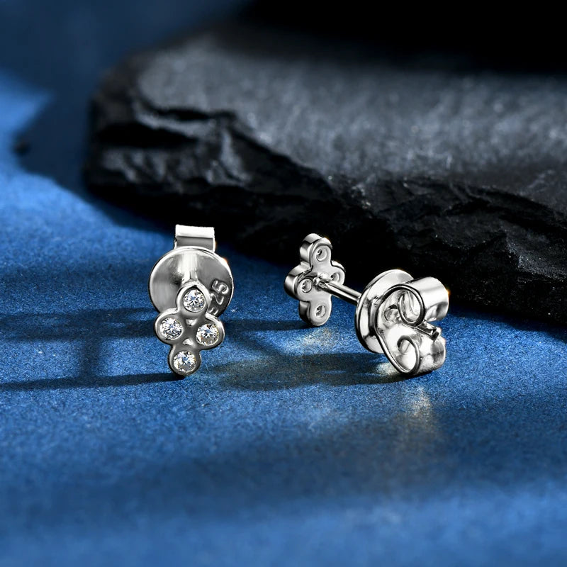 2024 Trendy 925 Silver Four Leaf Clover Studs 1.3mm D Color Moissanite Piercing Earrings for Couple Women Men Gift Jewelry