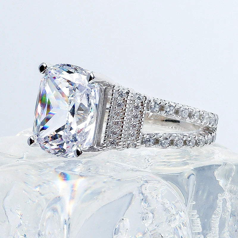 Luxury 6 Carat Cushion Cut Diamond Engagement Ring 925 Sterling Silver Wedding Band Jewelry for Women Rings AAAAA Cubic Zircon