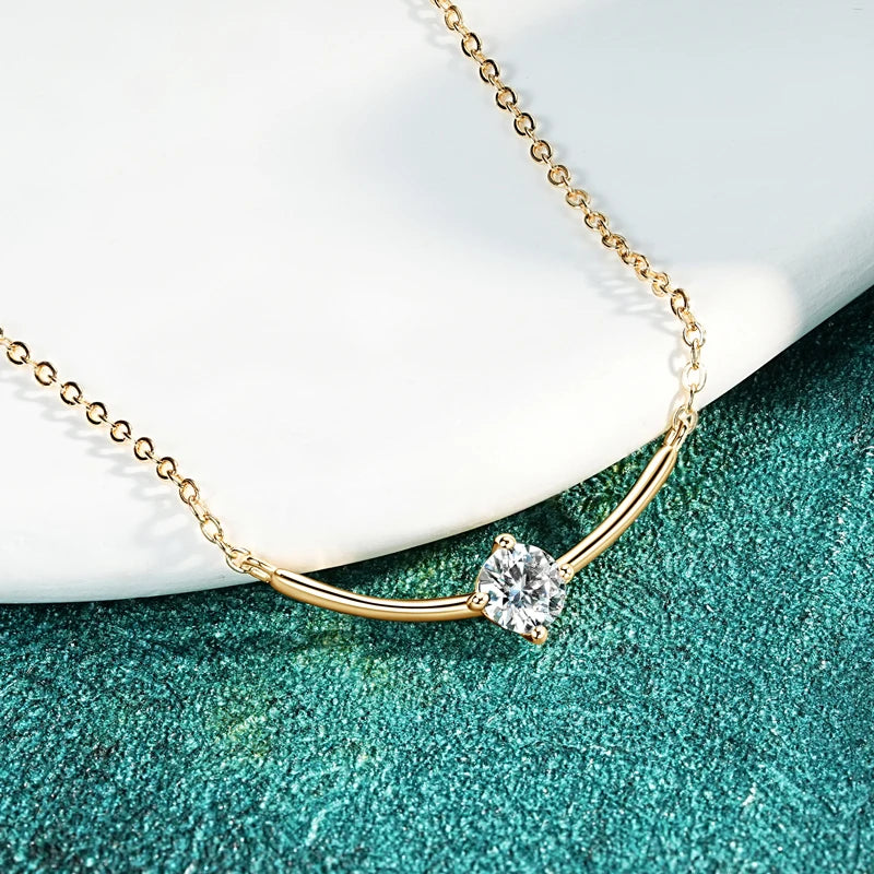 2024 5mm 0.5ct D Moissanite Curved Pendant Necklace 100% 925 Silver Chain for Women Jewelry Christmas Anniversary Gift with GRA