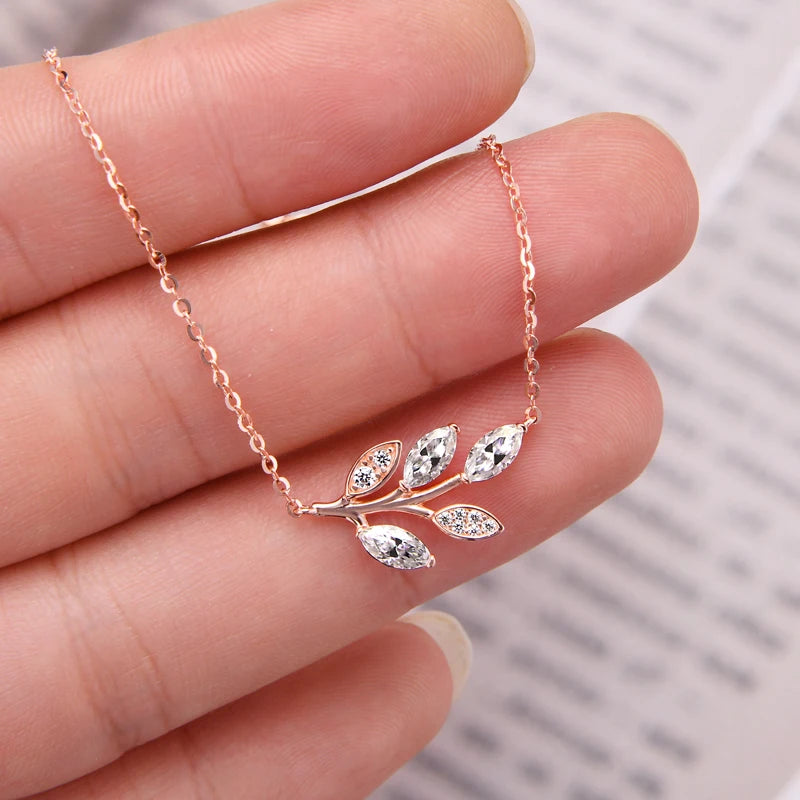 D0.90CT Marquise Cut Moissanite Leaf Pendant Necklace for Women Adjustable Chain 925 Sterling Silver Lab Diamond 40+5cm