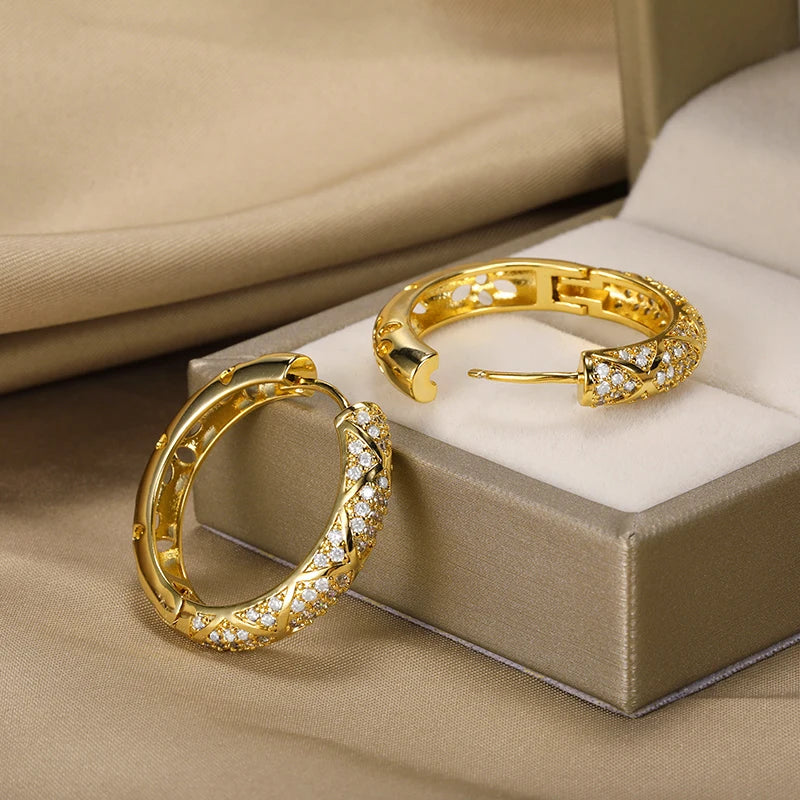 2025 0.86CTW. Pave Moissanite Hoop Huggie Earrings for Women 925 Silver Luxury Skeleton Design Earring Original Fine Jewelry GRA